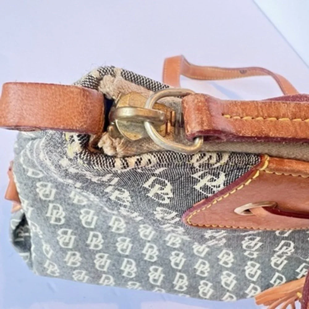 Dooney & Bourke Monogram Canvas Tote Bag Blue Tan Leather Trim Vintage Y2K Boho - Picture 8 of 8